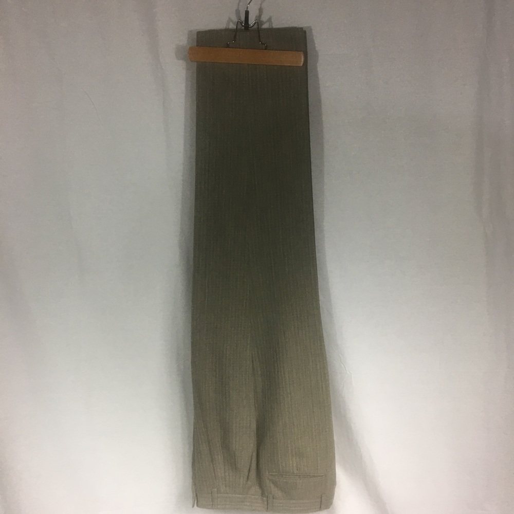 Mens size 32 pants slacks gray patterned pleated 100% wool very good condition